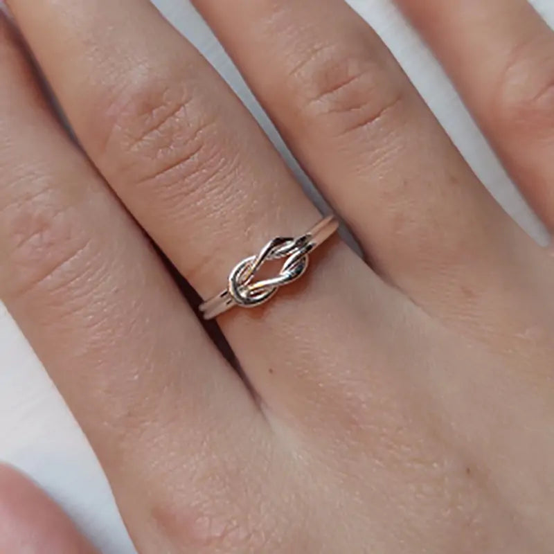 Lemniscate 'Infinity' Ring