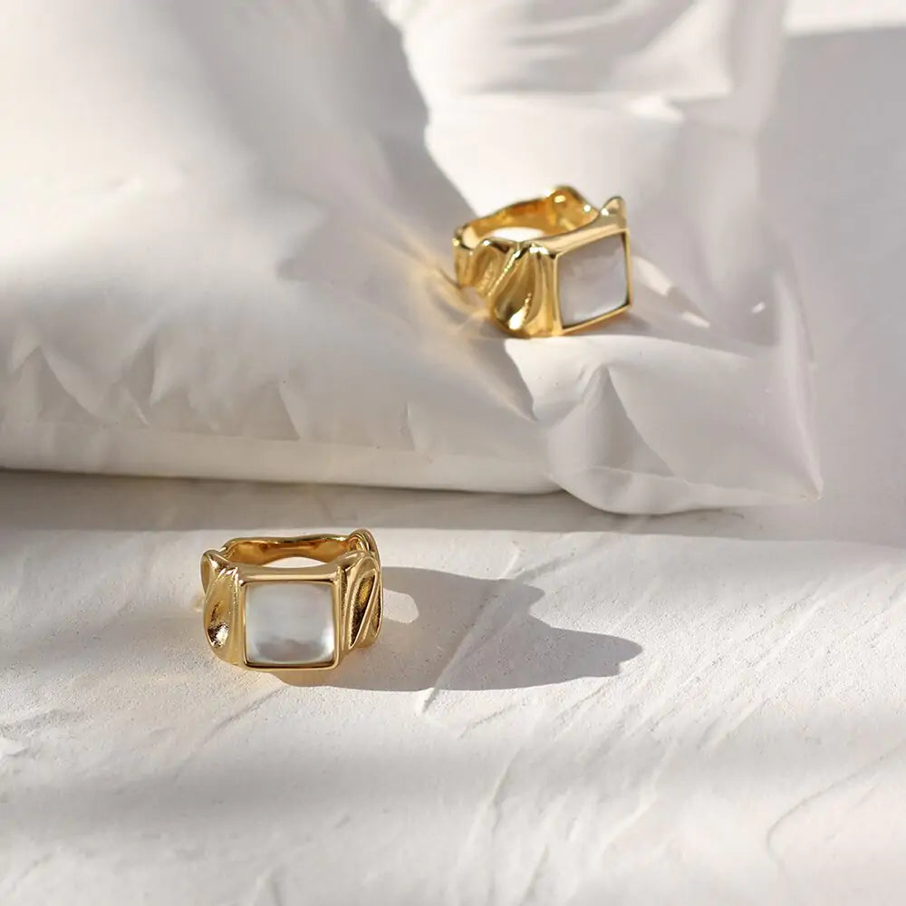 Ivory Gloss Ring